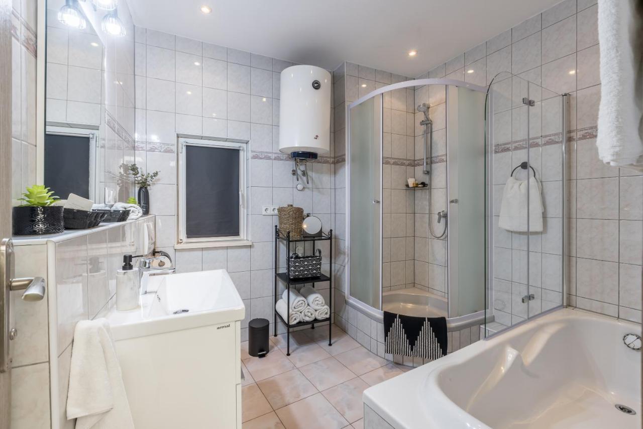 Main Square Duplex With Rooftop Terrace * Split