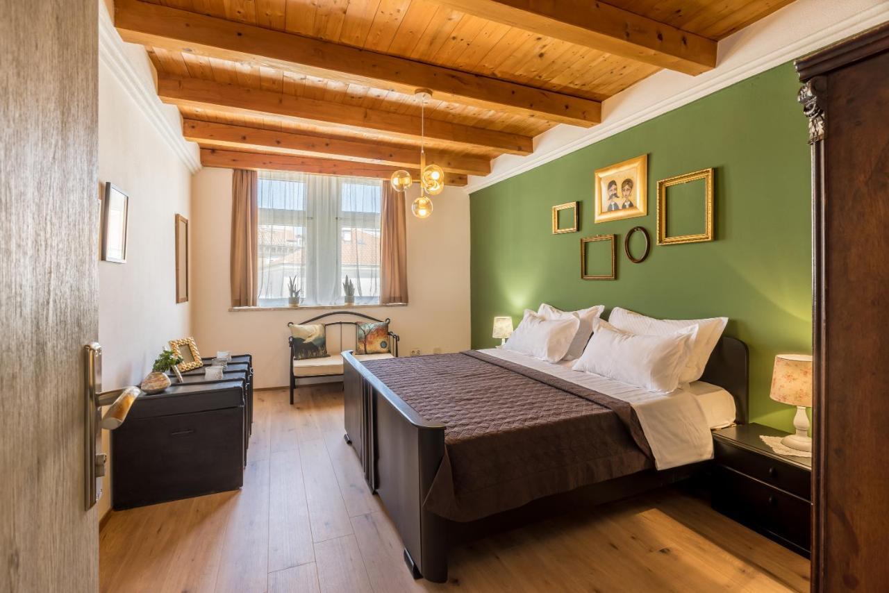 Main Square Duplex With Rooftop Terrace * Split
